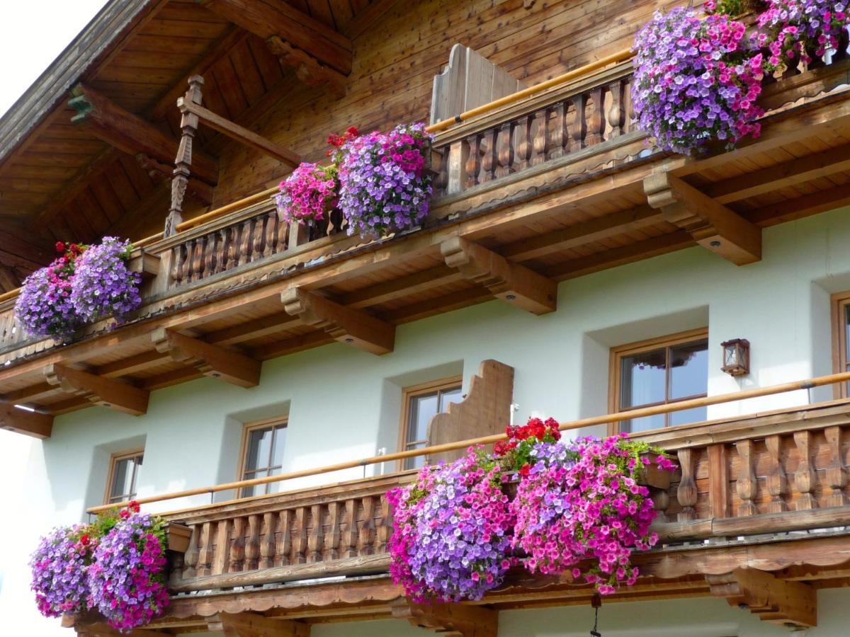 Ferienwohnung Huberhof Oberndorf in Tirol Eksteriør bilde