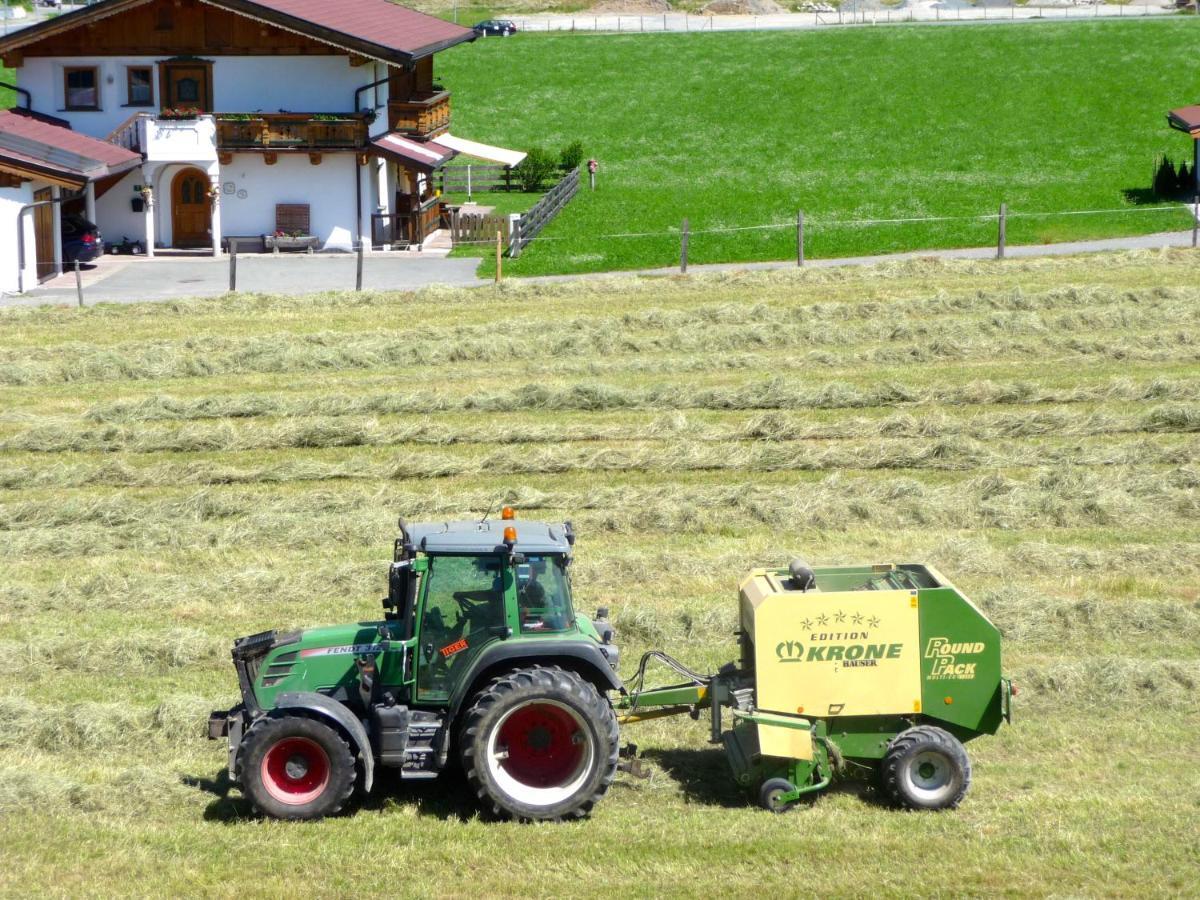 Ferienwohnung Huberhof Oberndorf in Tirol Eksteriør bilde